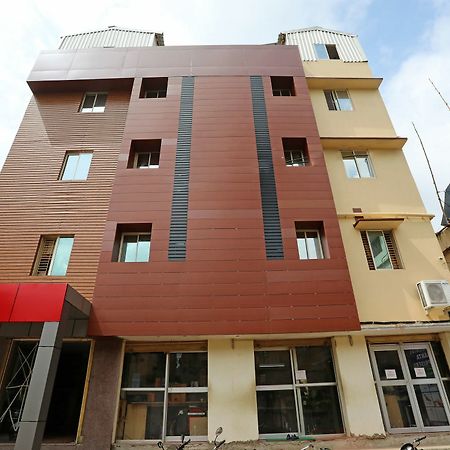 Hotel Oyo 13528 Kumud Plaza Bhubaneswar Zewnętrze zdjęcie