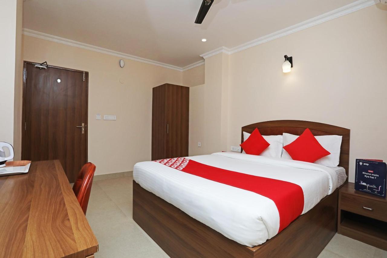 Hotel Oyo 13528 Kumud Plaza Bhubaneswar Zewnętrze zdjęcie