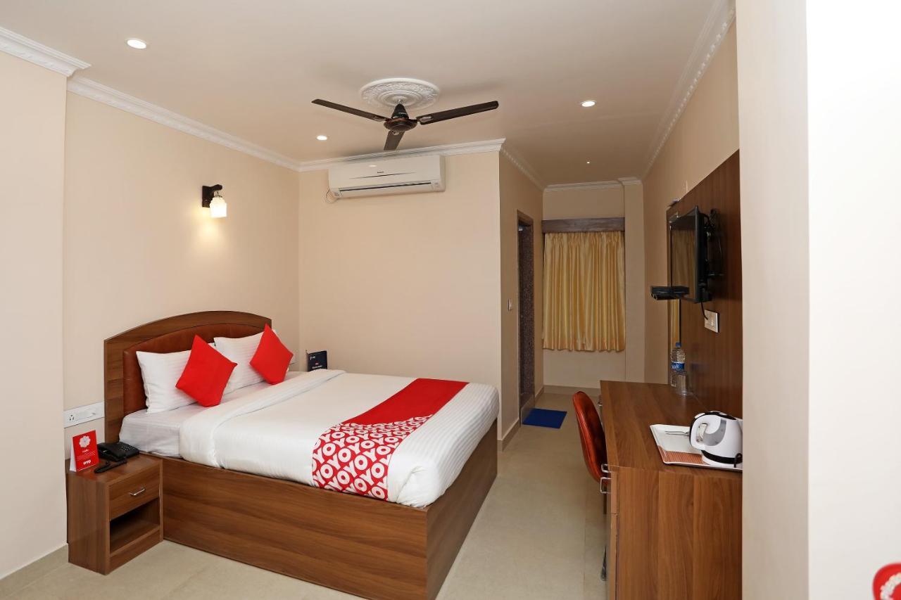 Hotel Oyo 13528 Kumud Plaza Bhubaneswar Zewnętrze zdjęcie