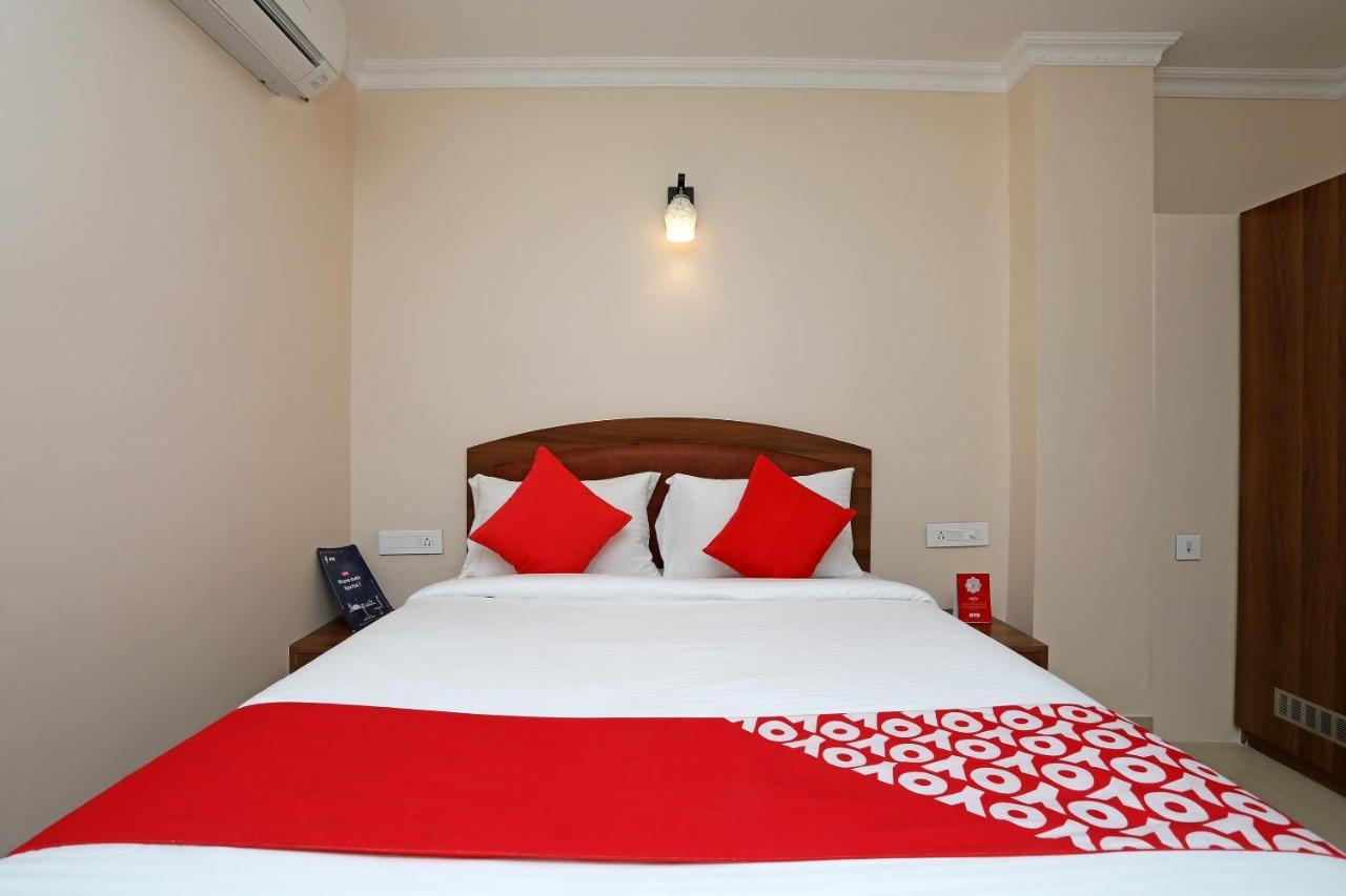 Hotel Oyo 13528 Kumud Plaza Bhubaneswar Zewnętrze zdjęcie